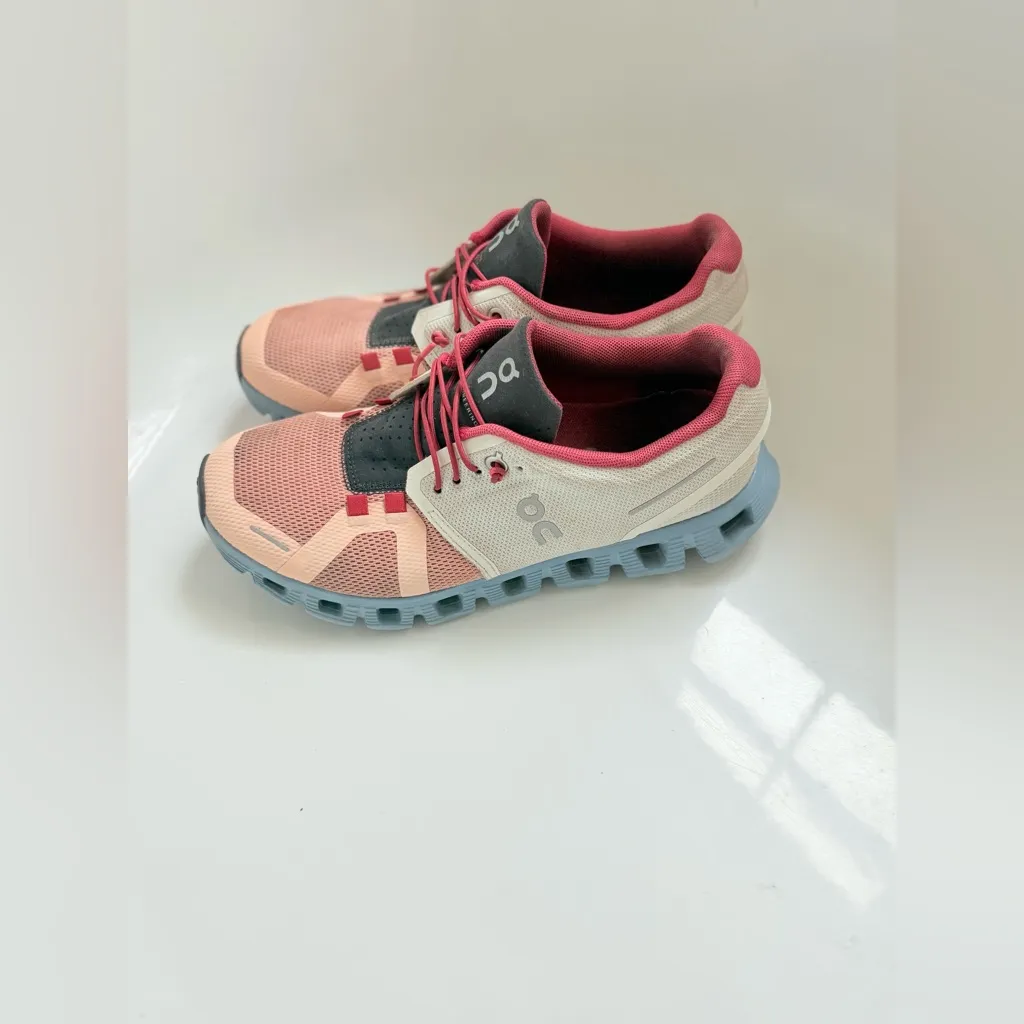 On Running Sneakers in Pink and Cream with Blue Sole size 6.5 $149 - Image 2