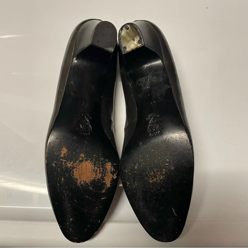 Vintage Gucci Heels 39 US 9 Leather Fold GG Hardware Gold Logo Brown Designer - Image 6