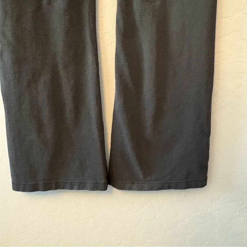 Victoria's Secret black foldover leggings with red tartan plaid size medium long - Image 14