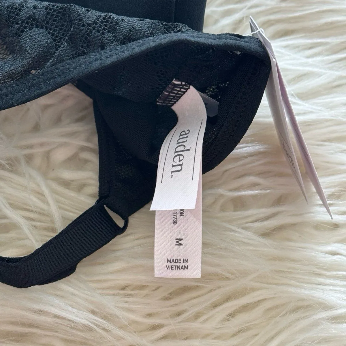 Auden Lace Lightly Lined Scoop Neck Bralette Black Size Medium - Image 7
