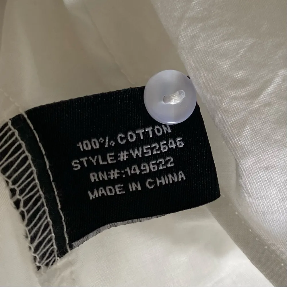 Walter Baker Peplum High Low White Button Down Blouse size medium - Image 8