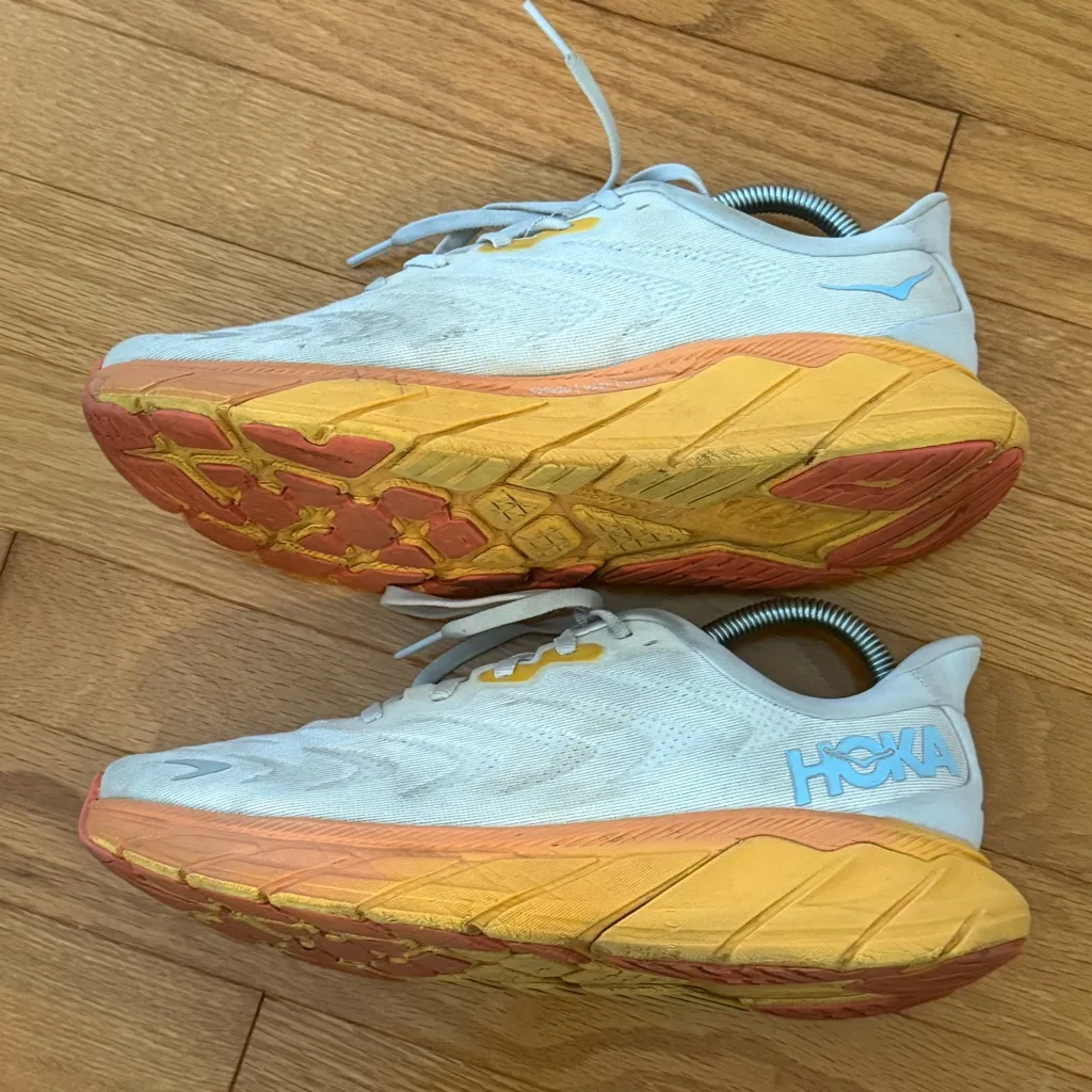 Hoka One One Arahi 6 Nimbus Cloud/Blanc de Black - Image 3