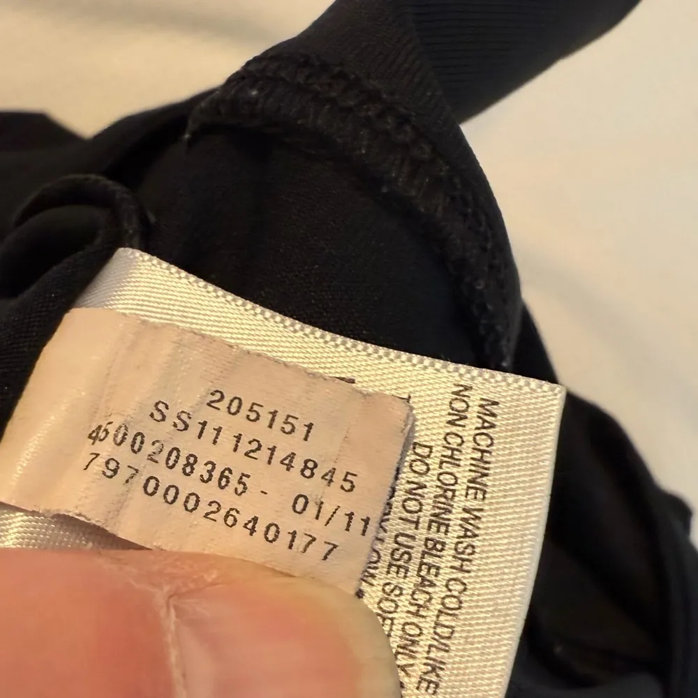 FREE w/ any purchase Black Under Armour Yoga Workout Pants Size Large 34” inseam - Image 8