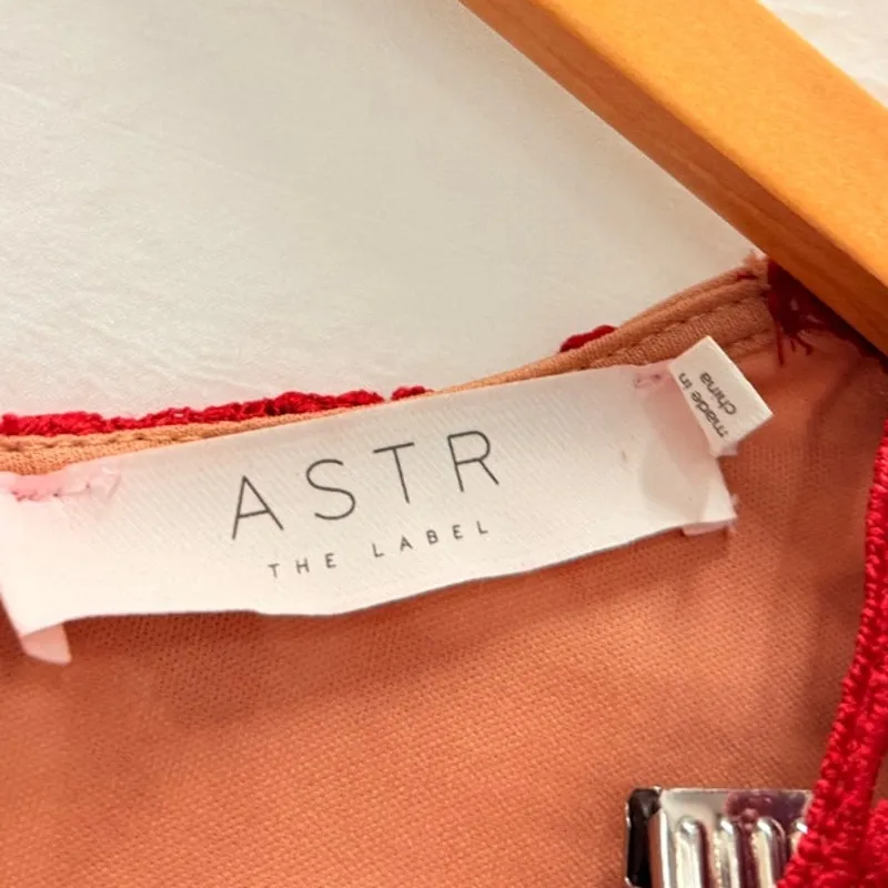 ASTR the Label NEW Short Sleeve V-Neck Lace Romper XS Romantic Spring‎ Summer - Image 6