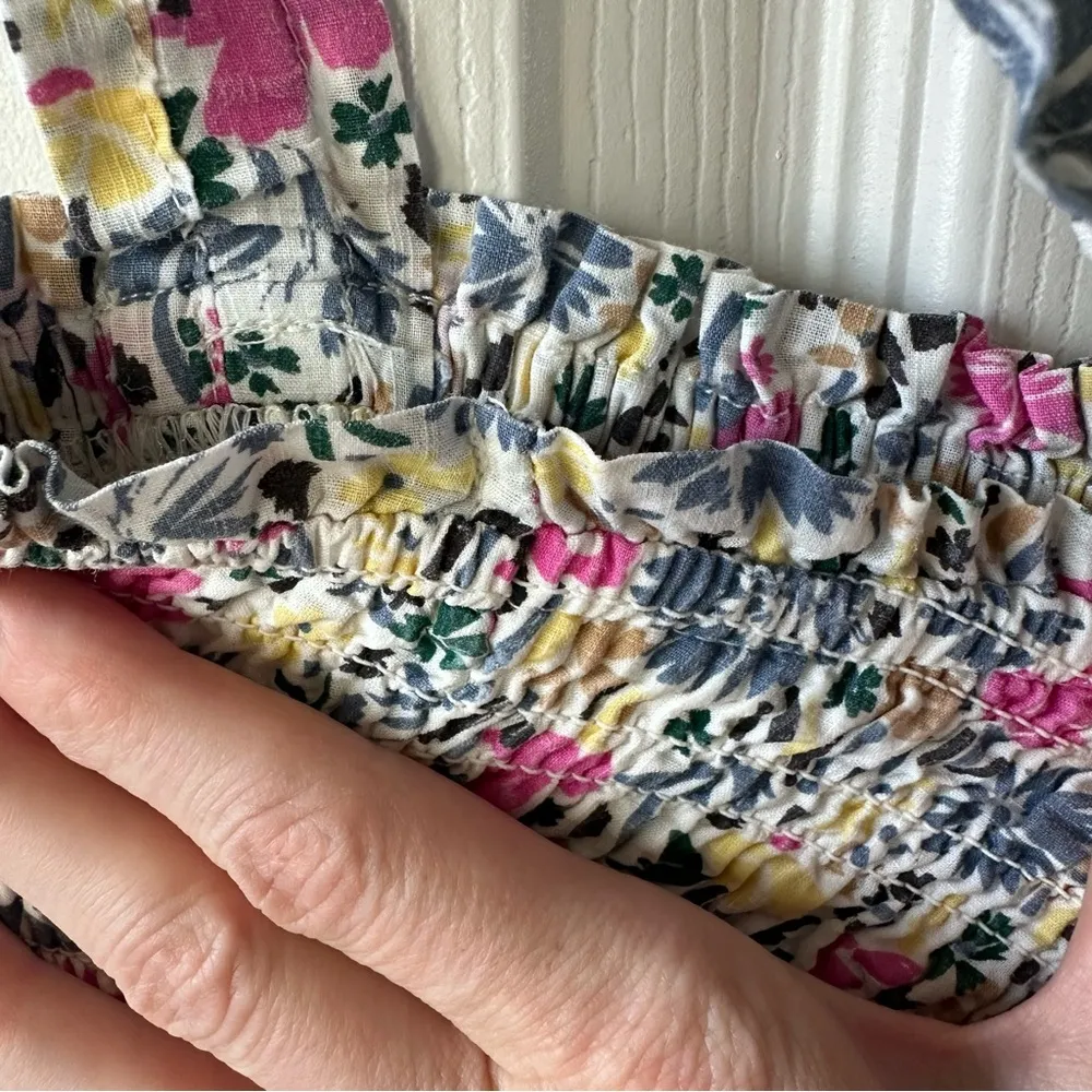 Gap smocked floral sleeveless dress small - Image 7