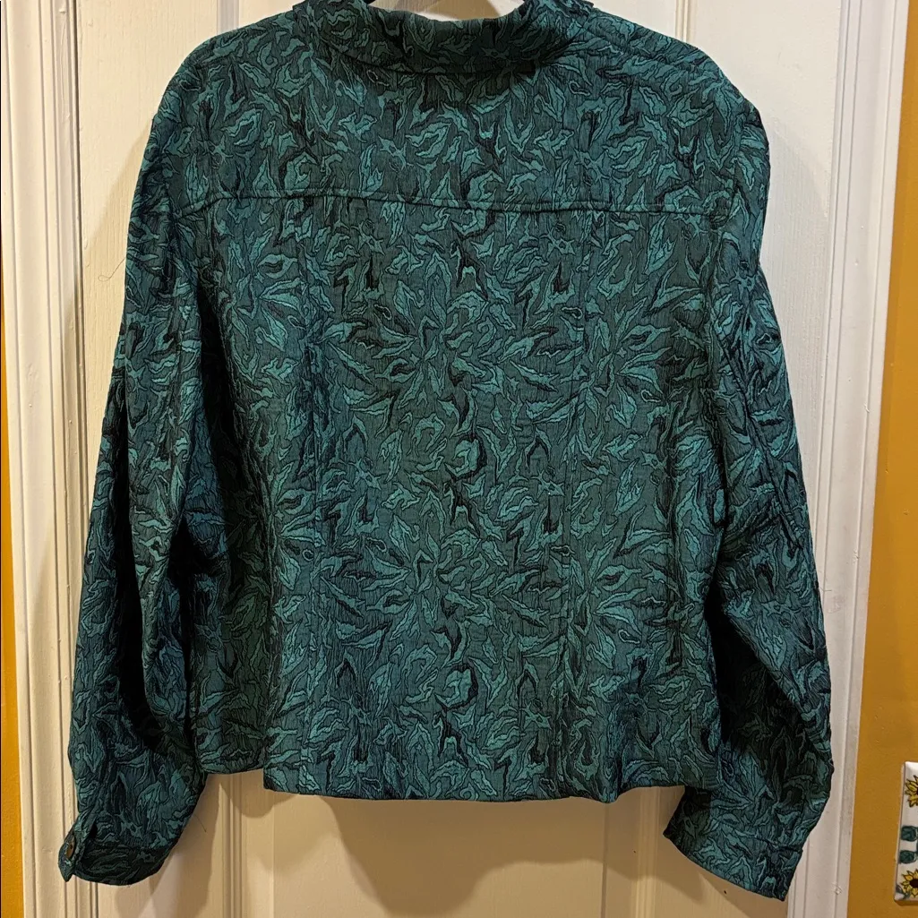 COLDWATER CREEK Green Textured Jacket
Has Black Metallic Shimmer Thread Size L - Image 7
