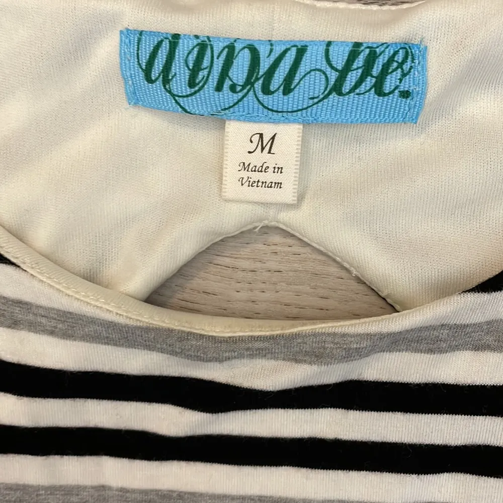 e Sleeveless Black, Gray & Cream Striped Above the Knee Swing Dress M - Image 5