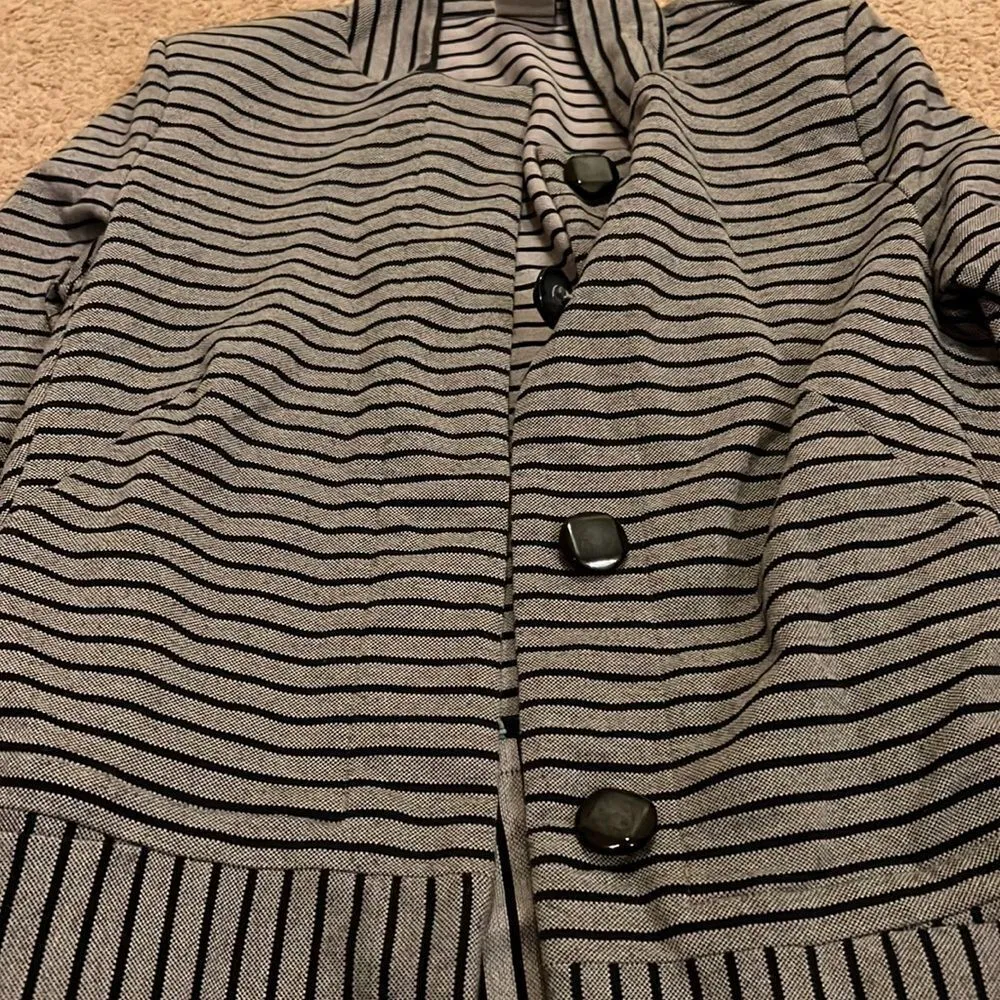 Cabi blue striped button up jacket small - Image 5