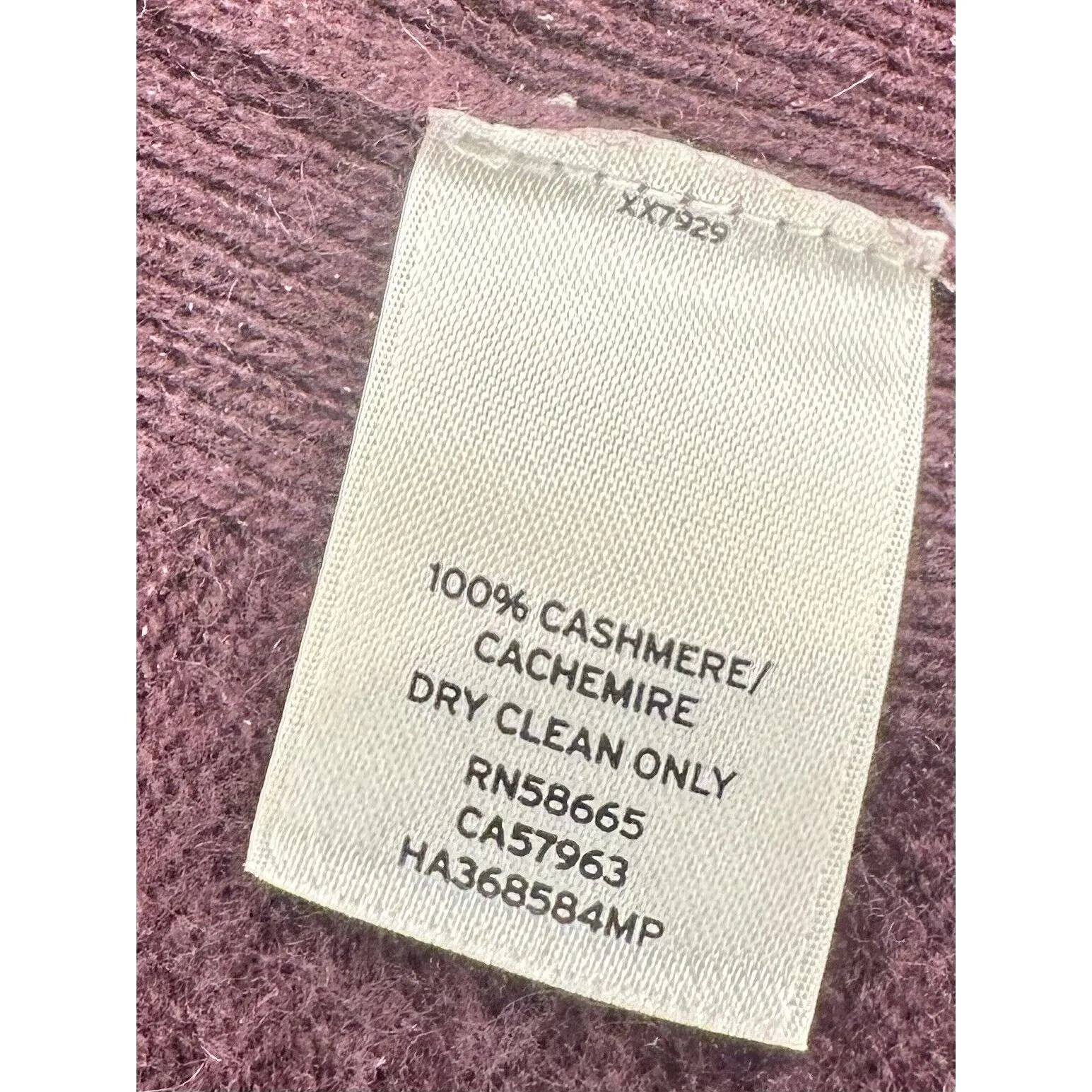 Halogen 100% Cashmere Maroon Burgundy Crewneck Sweater Size S EUC!!! - Image 5