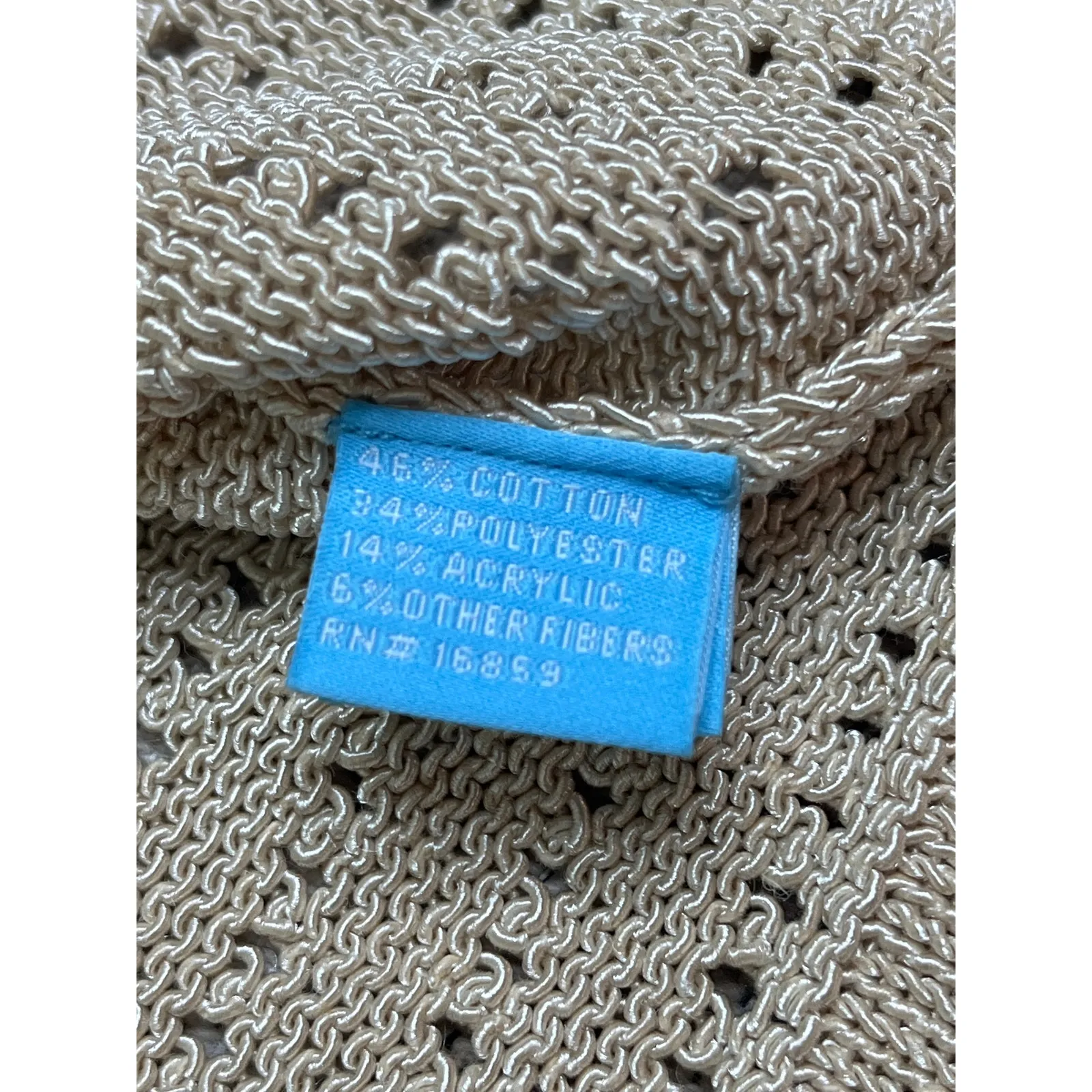 J. McLaughlin v-neckline loose knit 3/4 sleeve sweater, size small - Image 4