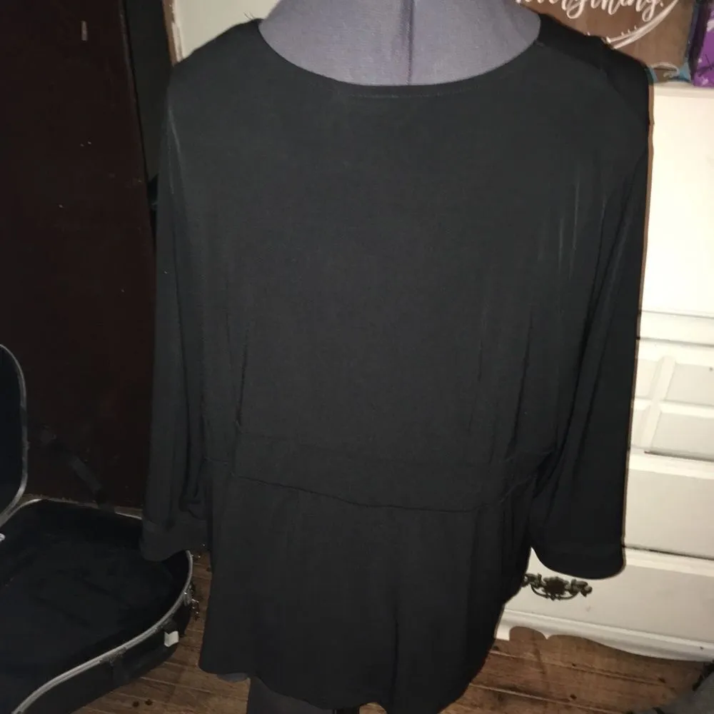 Lane Bryant 22/24 V-neck empire waist flowy blouse - Image 2