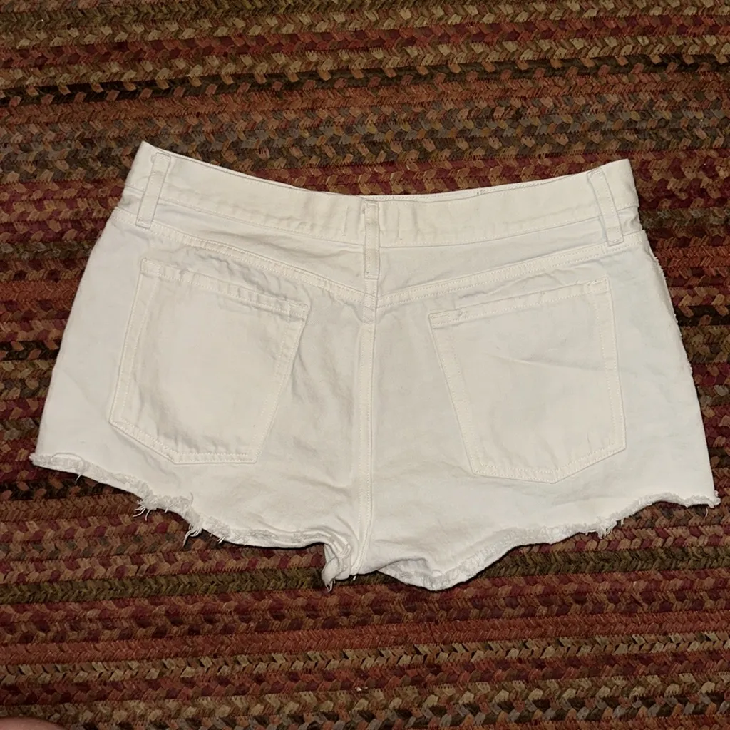 FRAME DENIM WHITE SUSTAINABLE BUTTON FLY SHORTS HIGH RISE - Image 6
