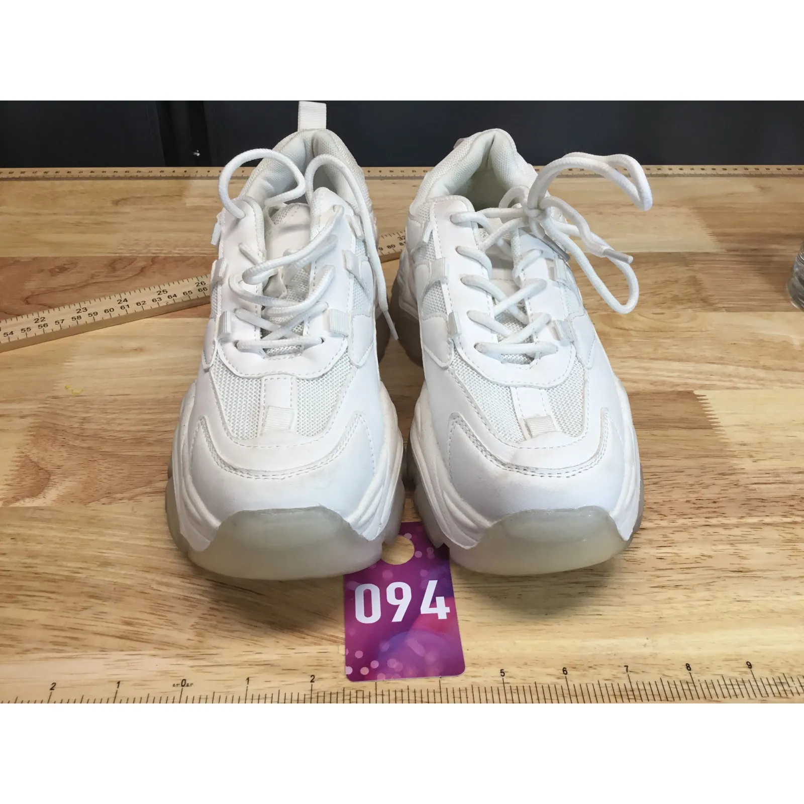 Madden Girl VENO01J1 Sneakers Women's 8.5 White Leather Lace Up Low Top Venomm - Image 2