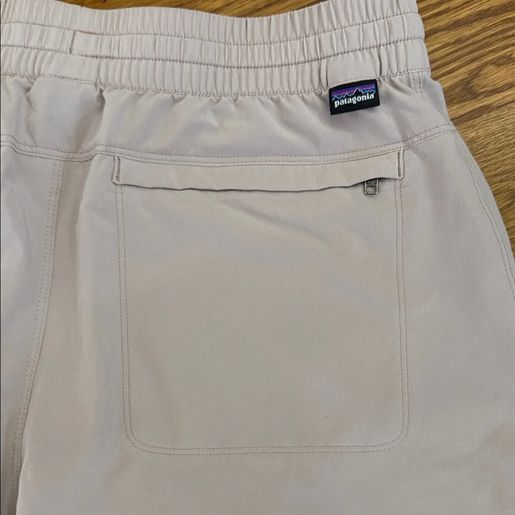 Patagonia  Women’s Lightweight Drawstring Shorts – Size Small – light mauve - Image 7