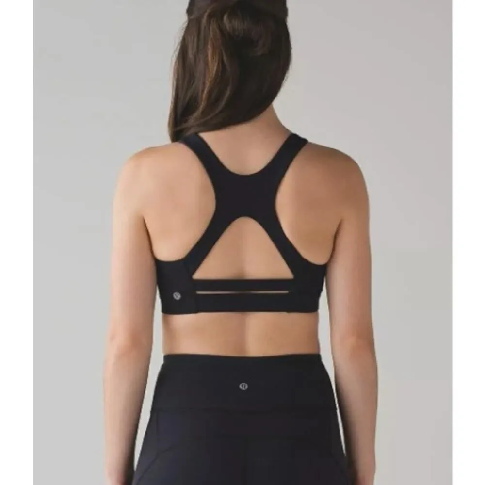 Lululemon Gear Up Bra Sz. 6 - Image 2