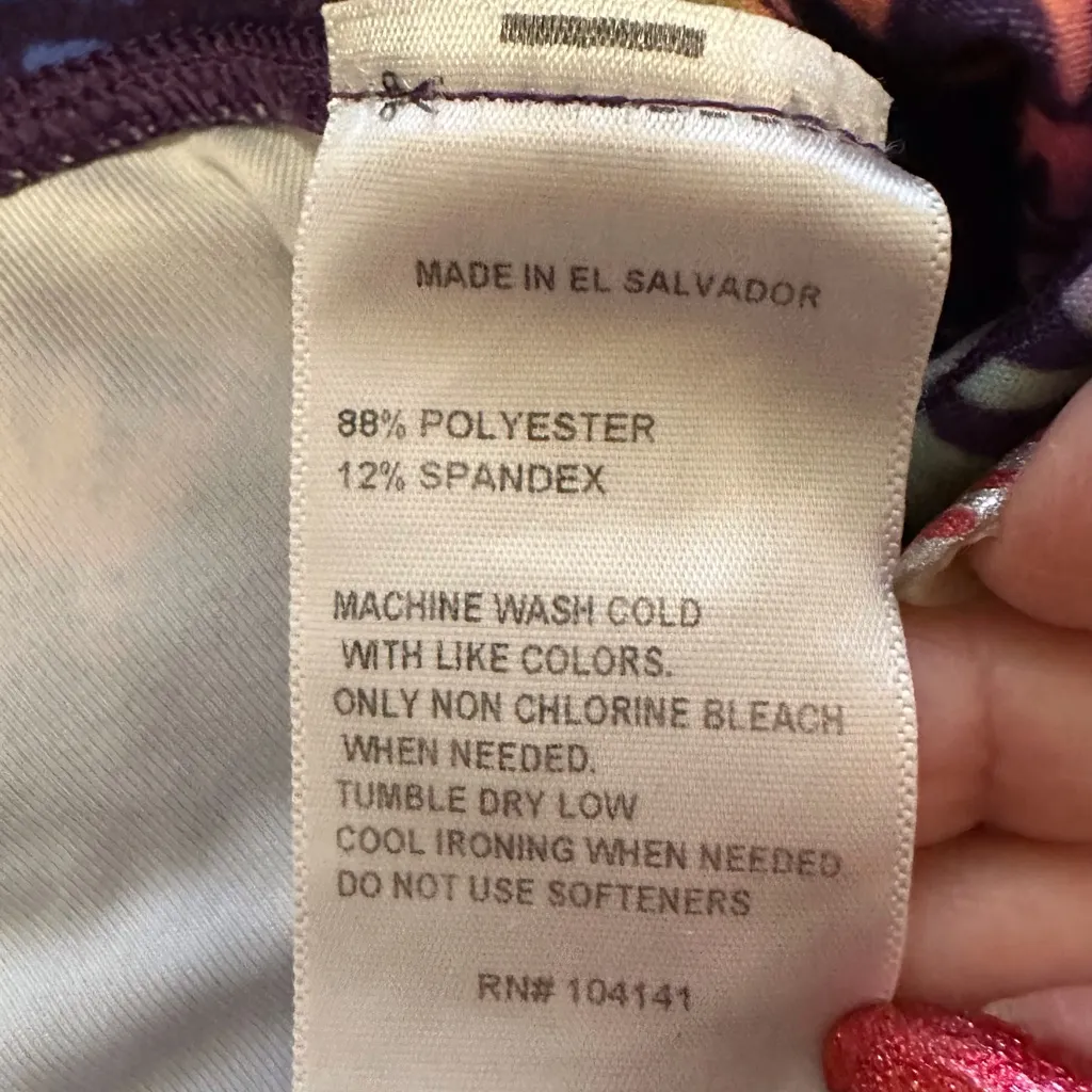 Reebok Women’s Leggings with Multicolor Floral Pattern - Image 4