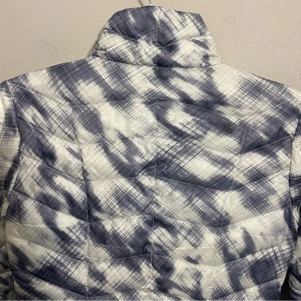 Athleta Altitude goose down filled pufffer jacket lightweight - Image 5