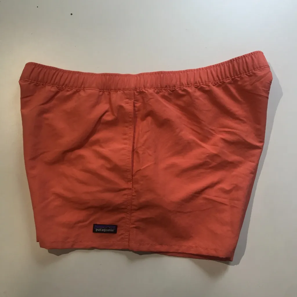 Patagonia Women's  Barely Baggies Short in Coho Coral Size XL NWT - Image 3