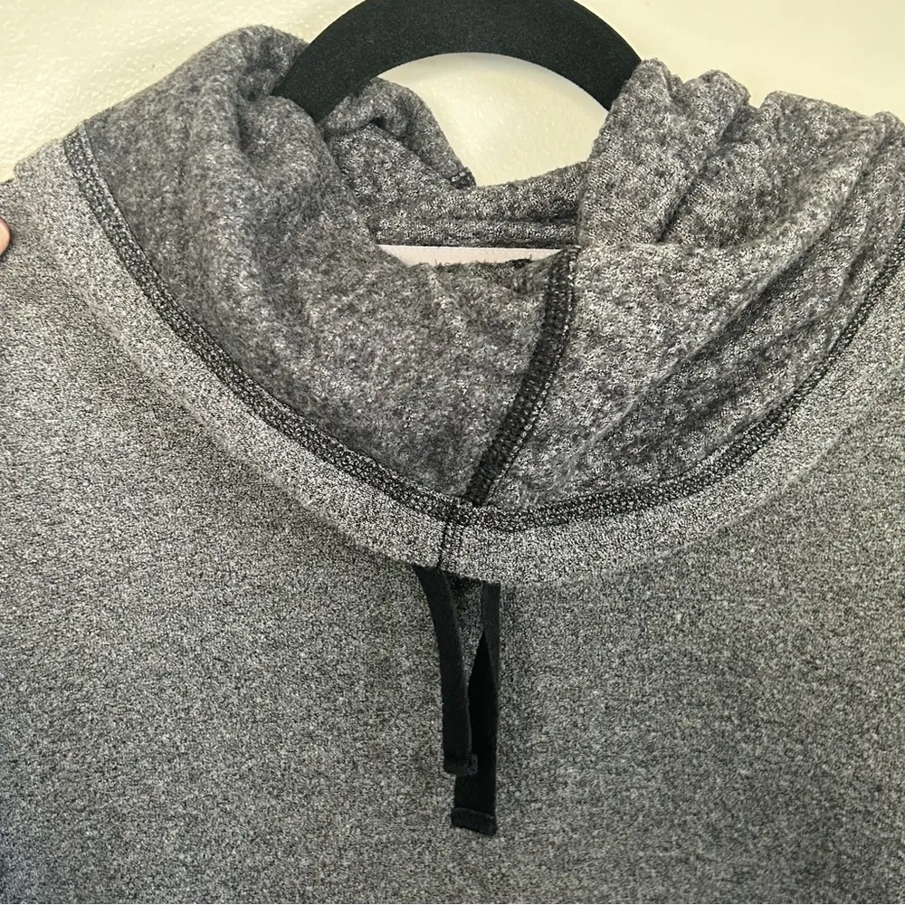 Kenzie Performance Heathered Grey Cowl Neck Oversized Sweater M - Image 5