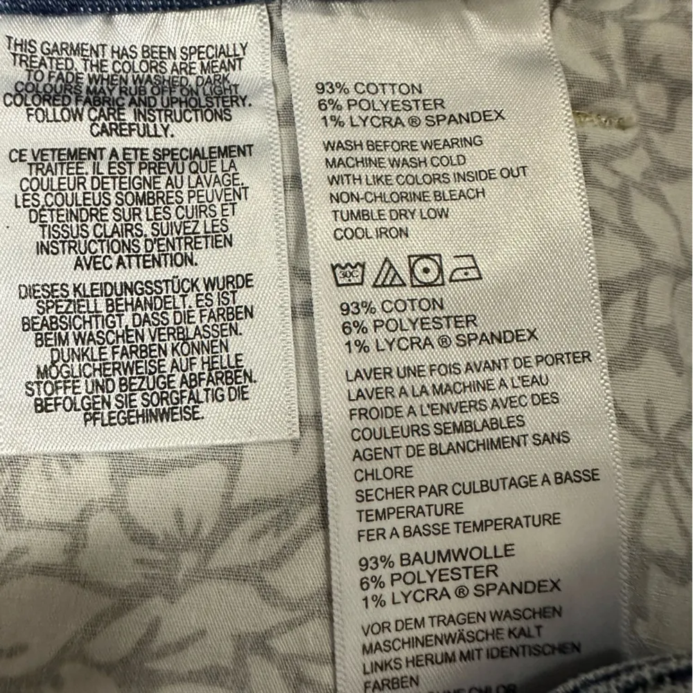 Tommy Bahama Bermuda Cuffed Stretch Denim Blue Jean Shorts Womens 29 Waist - Image 9