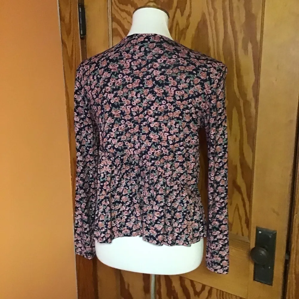 Floral peplum girly top Size XS - Image 9