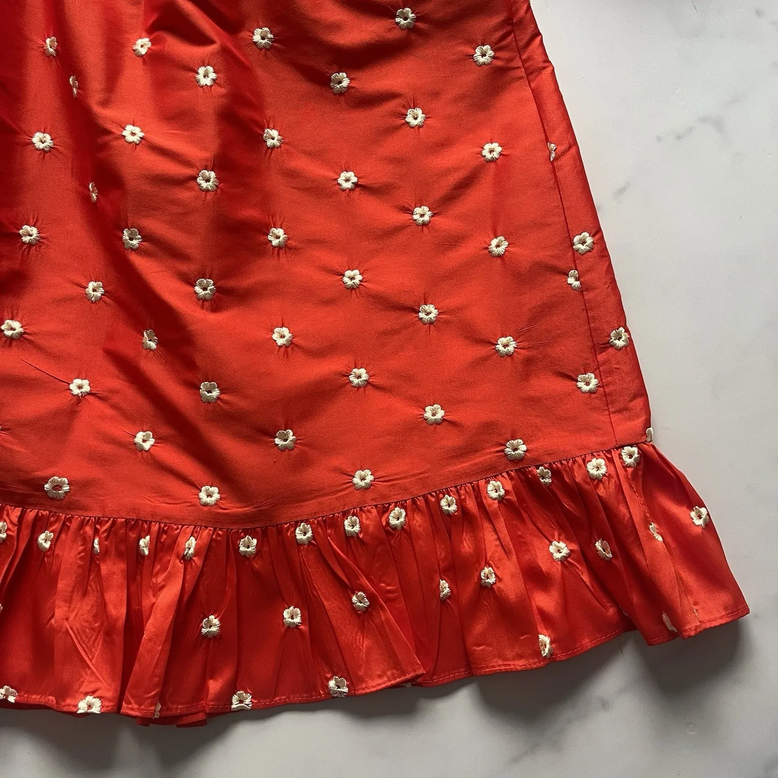 Batsheva Spring Floral Embroidered Silk Taffeta dress Size 10 art to wear chic - Image 11