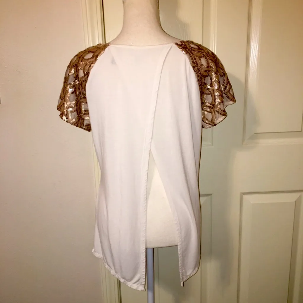 Buckle BKE boutique Med gold embellished shoulders and back is open - Image 3