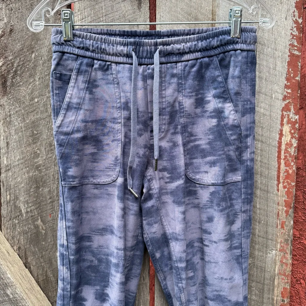 Athleta Farallon Printed Joggers - Inversion Medieval Violet Print - Image 3