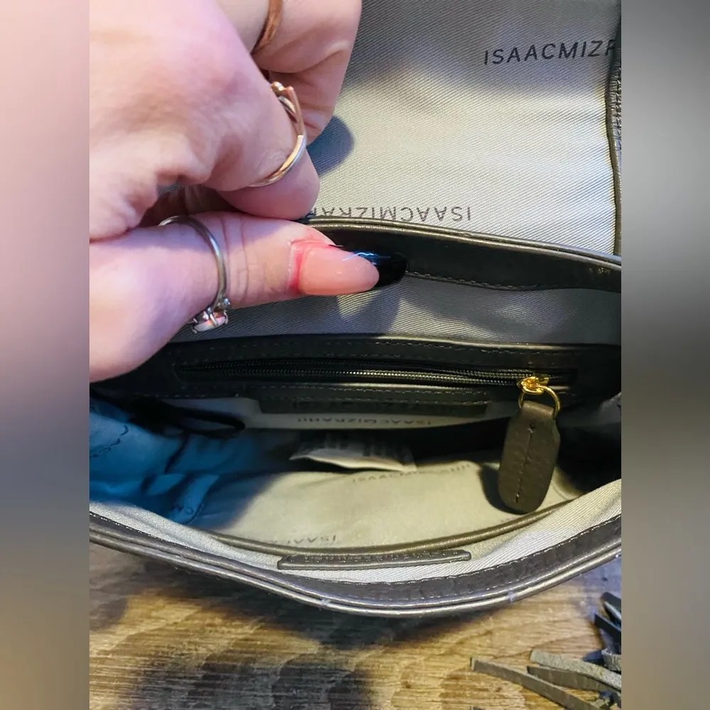 NWOT Isaac Mizrahi pebbled leather charcoal/brandy crossbody bag - Image 3