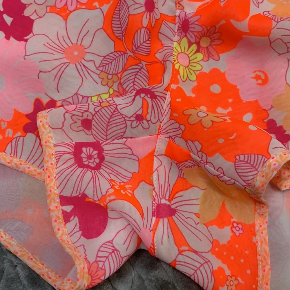 Victoria’s Secret Neon Orange Floral Sheer Floral Shorts Size Small - Image 4