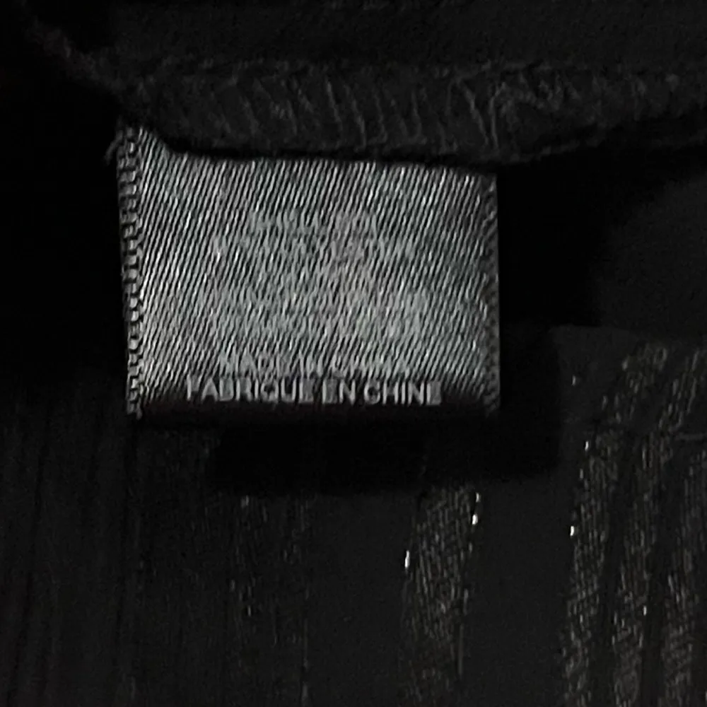 NEW Wayf Cold Shoulder High Ruffle Neck Long Sleeve Blouse Top Black Medium - Image 8