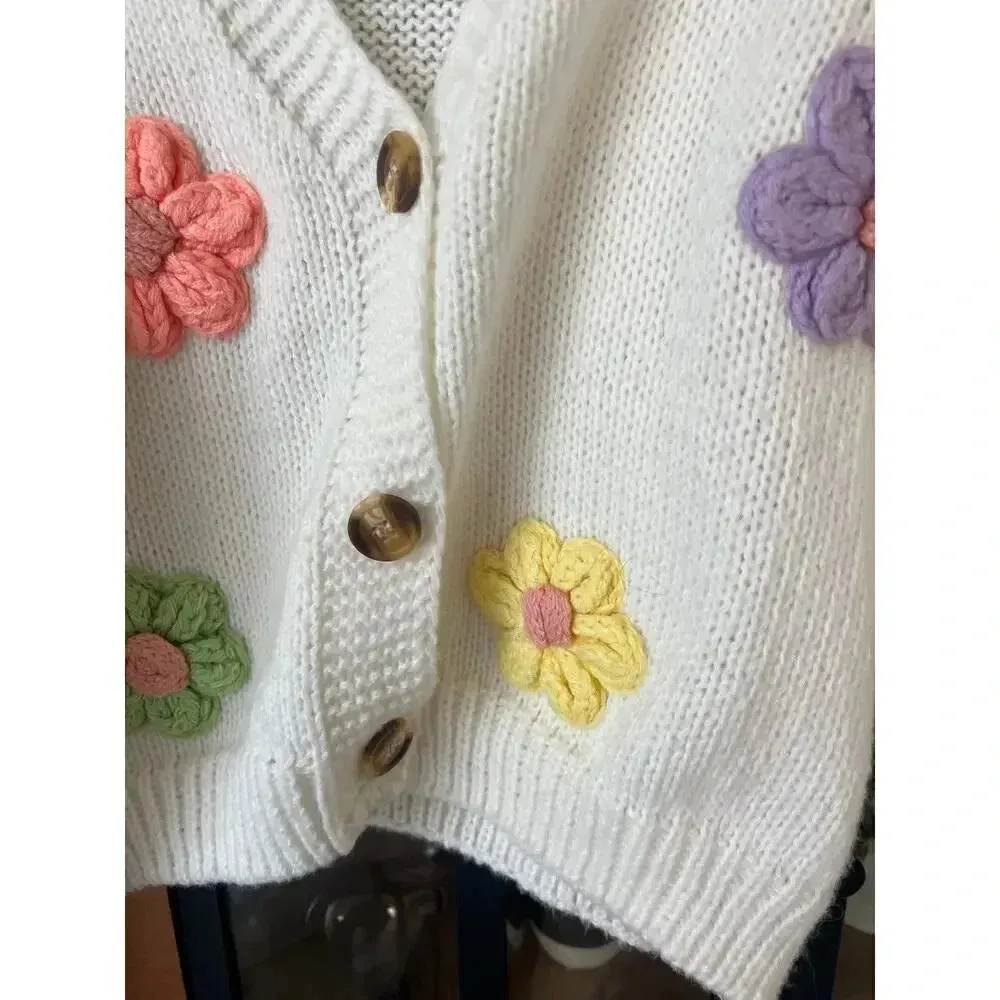 Knit cardigan crochet flowers floral ivory balloon sleeves button down vneck - Image 4