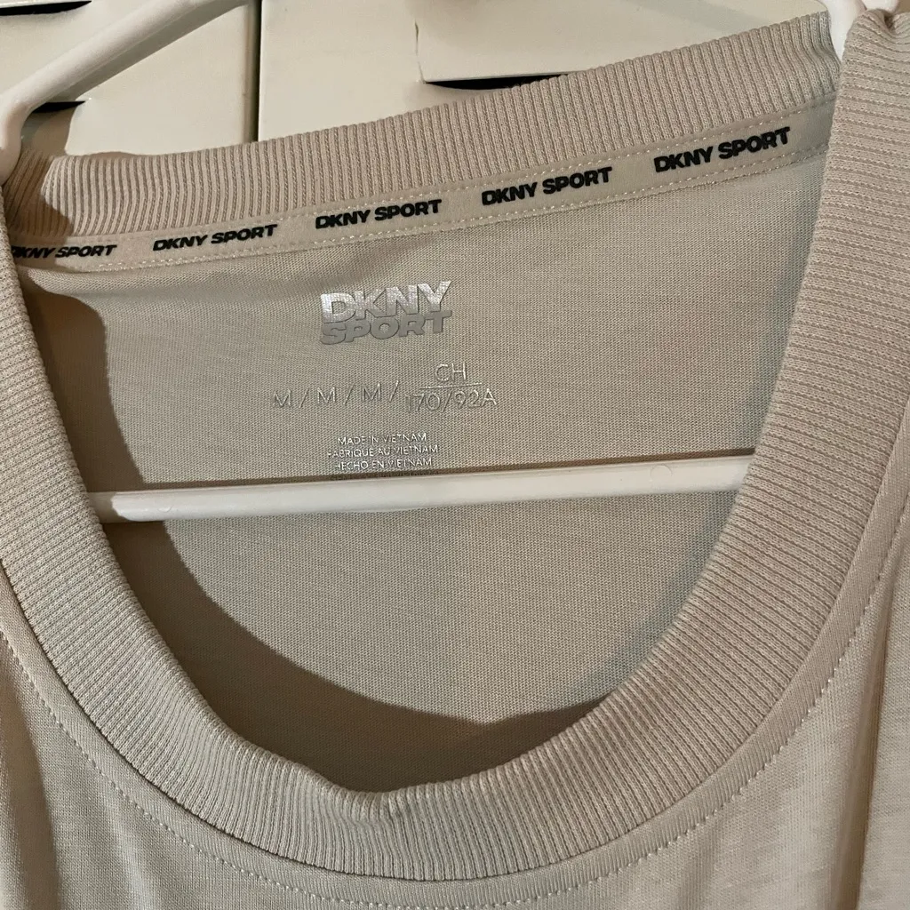 DKNY Women's Taupe Logo Tee - Image 3