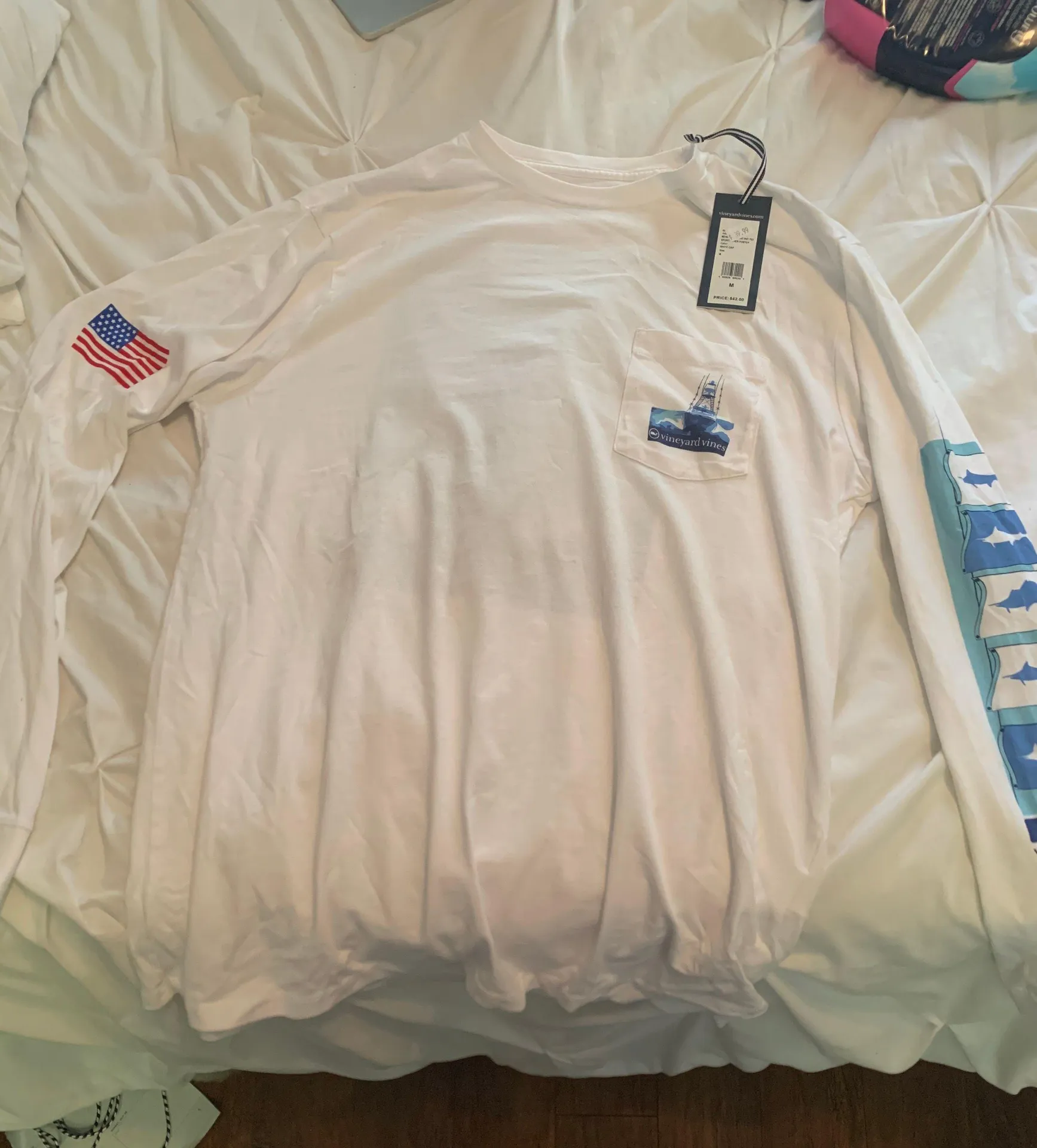 Vineyard Vines long sleeve - Image 2