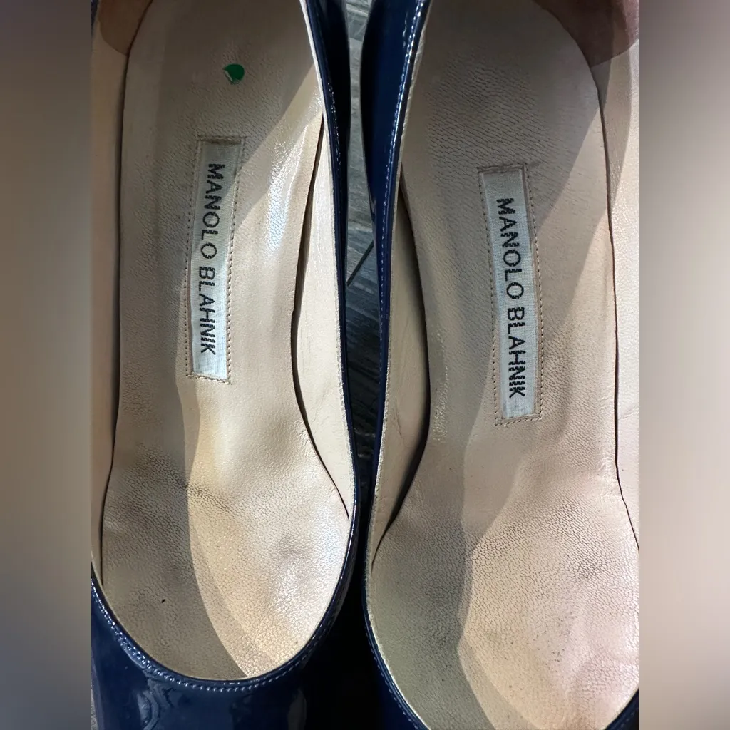 Manolo‎ Blahnik women's patent leather shimmer navy pump EU 36 5.5 USA - Image 3