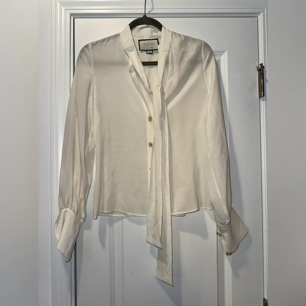 Alexis Cream Blouse with Pearl Buttons - Image 2