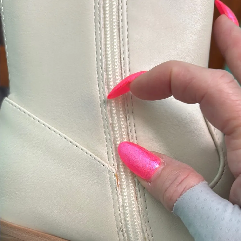 Universal Thread Cream Ankle Boots with Modern Design - Image 10