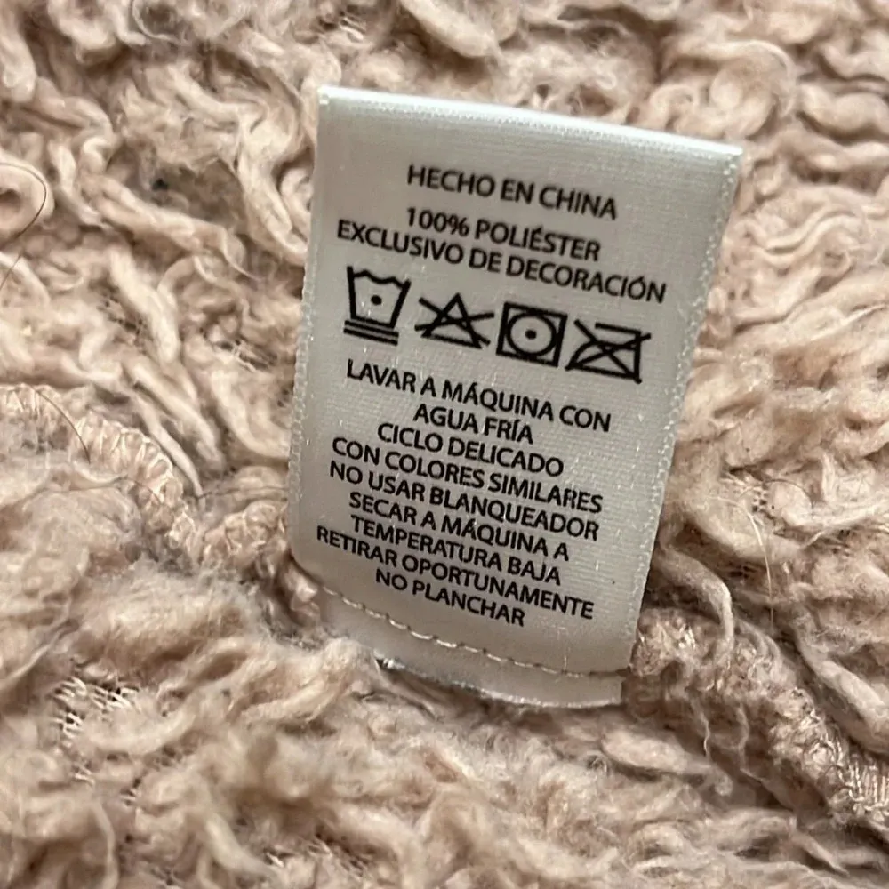 Natori Teddy plush fuzzy pink blush front pockets short robe, *missing belt* - Image 9