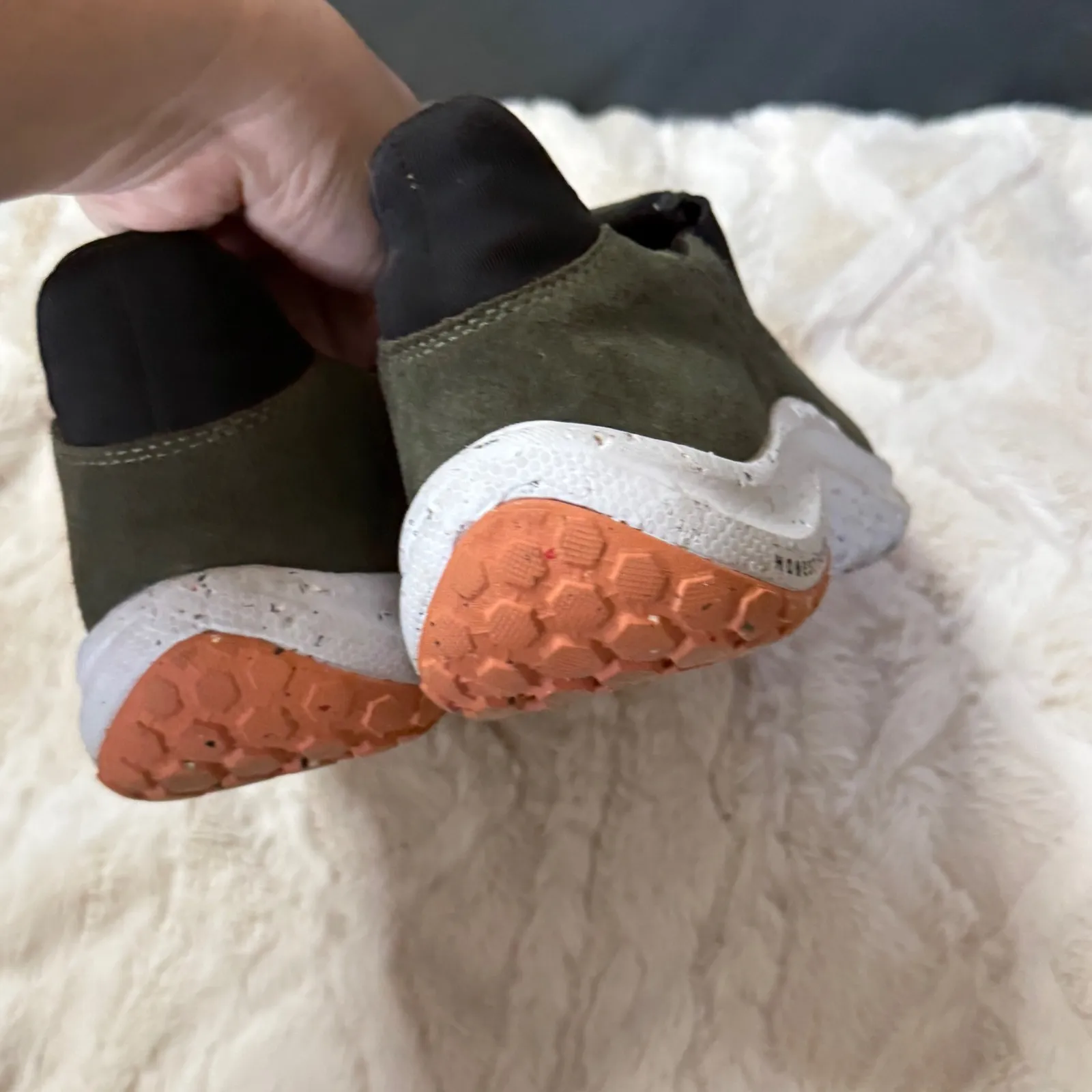 Holo Footwear Waterproof Slip On Sneakers Olive Green Women US 9 - Image 5