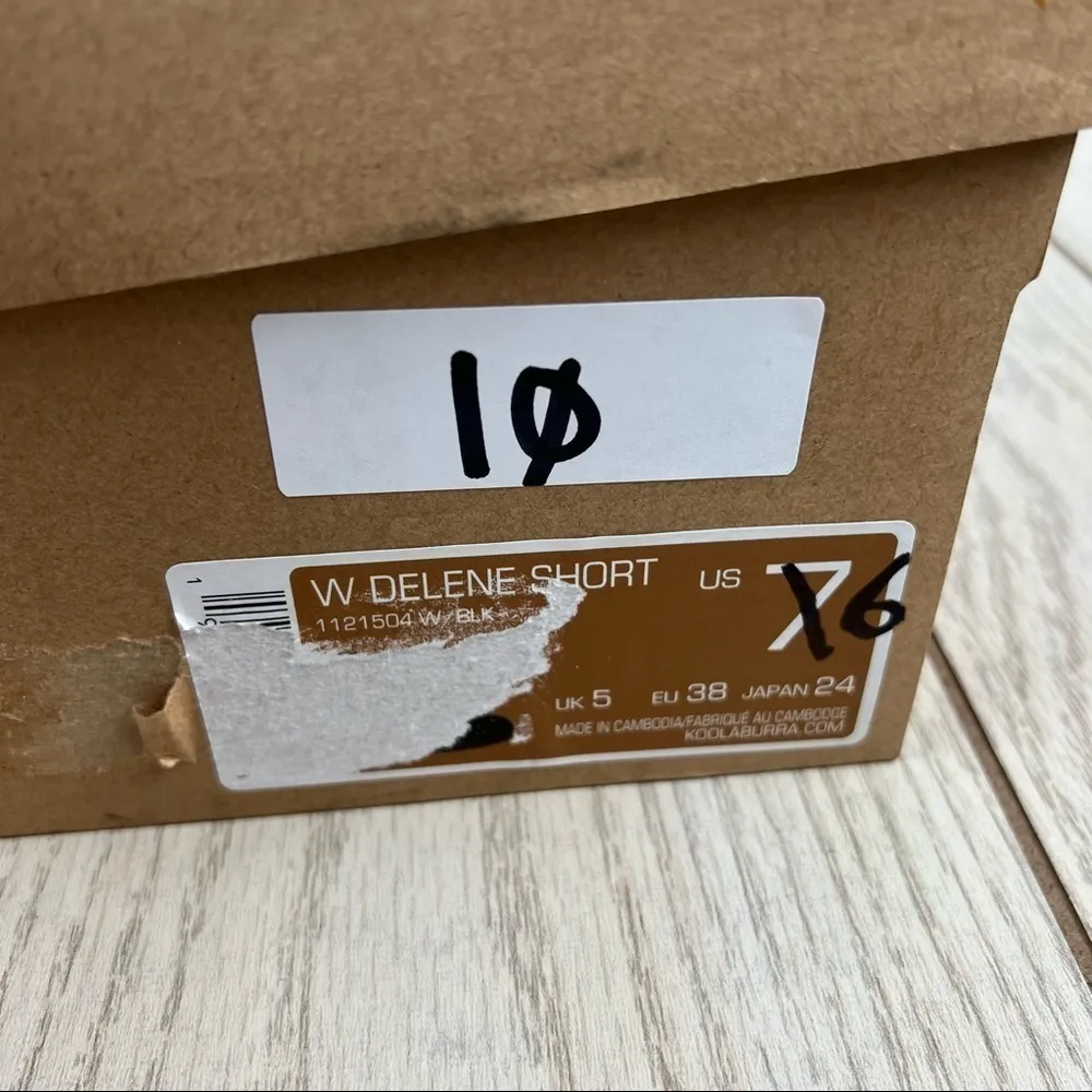 Koolaburra By UGG Women's Delene Wrap Buckle Strap Booties US6 Black Suede $100 - Image 11