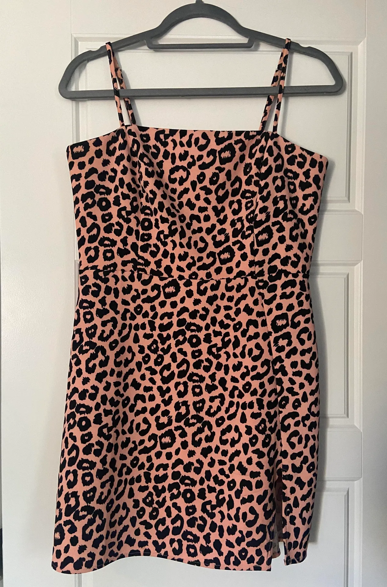 Molly green Pink leopard Mini Dress - Image 2