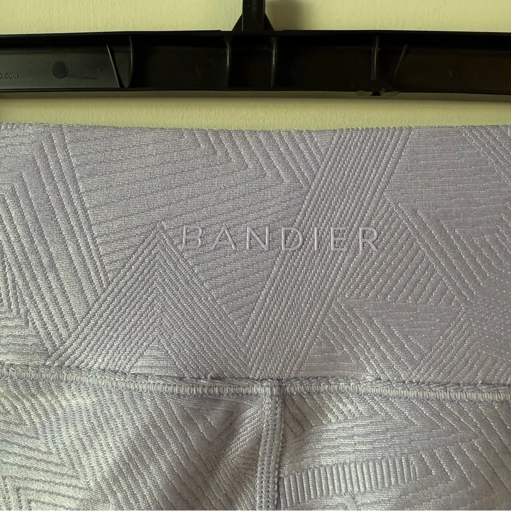 Bandier Center Stage Geo Jacquard Leggings Purple Haze S - Image 4