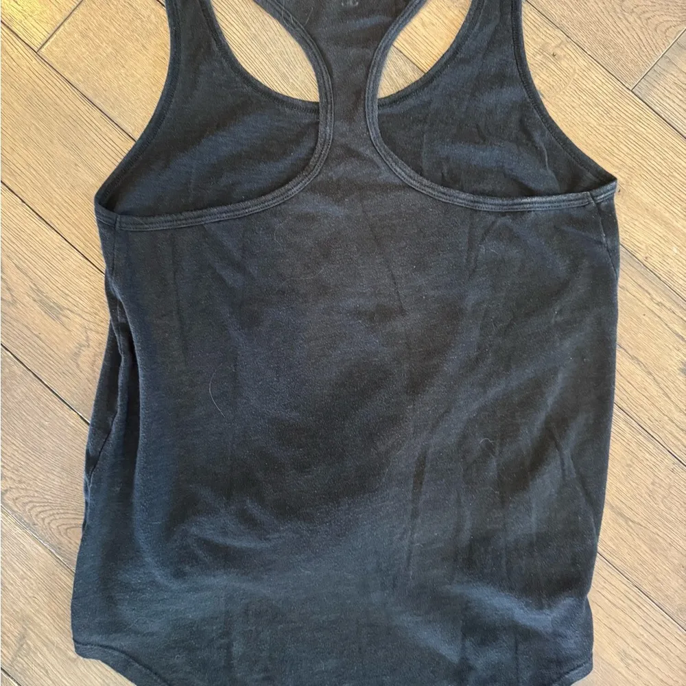 SO Gray Tank Top with Tie Front and Relaxed Fit - Image 2