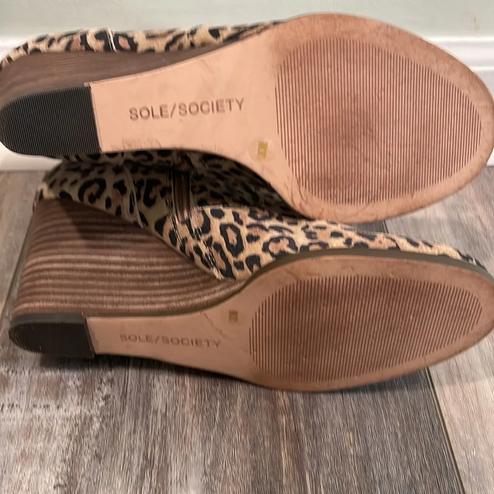Sole Society Patsy Leopard Print Leather Side Zip Wedge Ankle Booties size 8 - Image 7