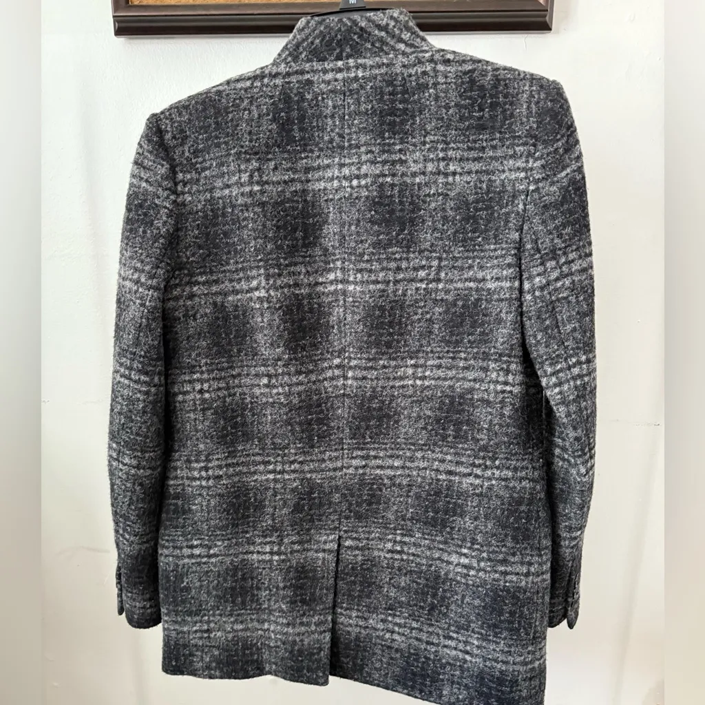 Banana Republic Women’s Charcoal Plaid Blazer - Image 3