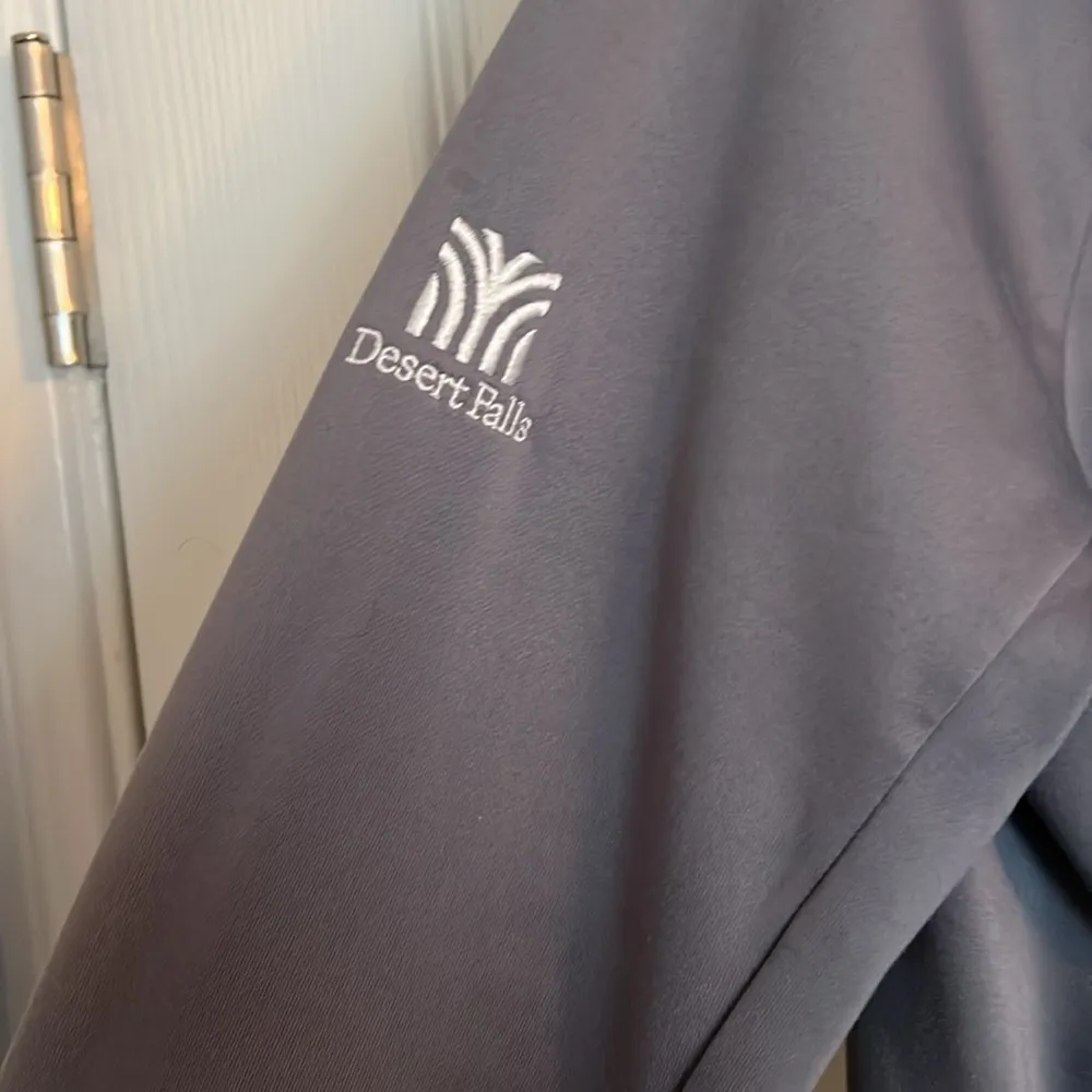 Adidas women’s Desert Hills zip front golf jacket - Image 5