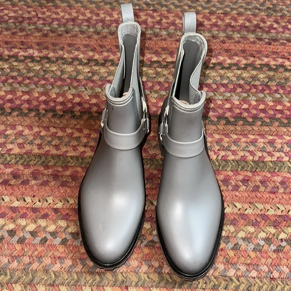 Bernardo  GREY HARNESS PULL / SLIP ON RUBBER RAIN BOOTS SHORTIE - Image 2