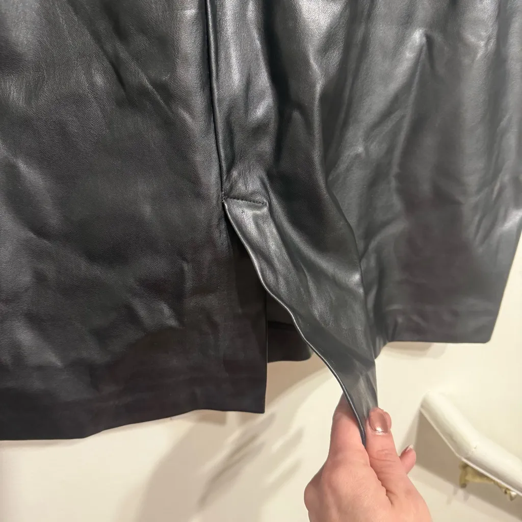 Women’s size 20 pleather‎ skirt - Image 6