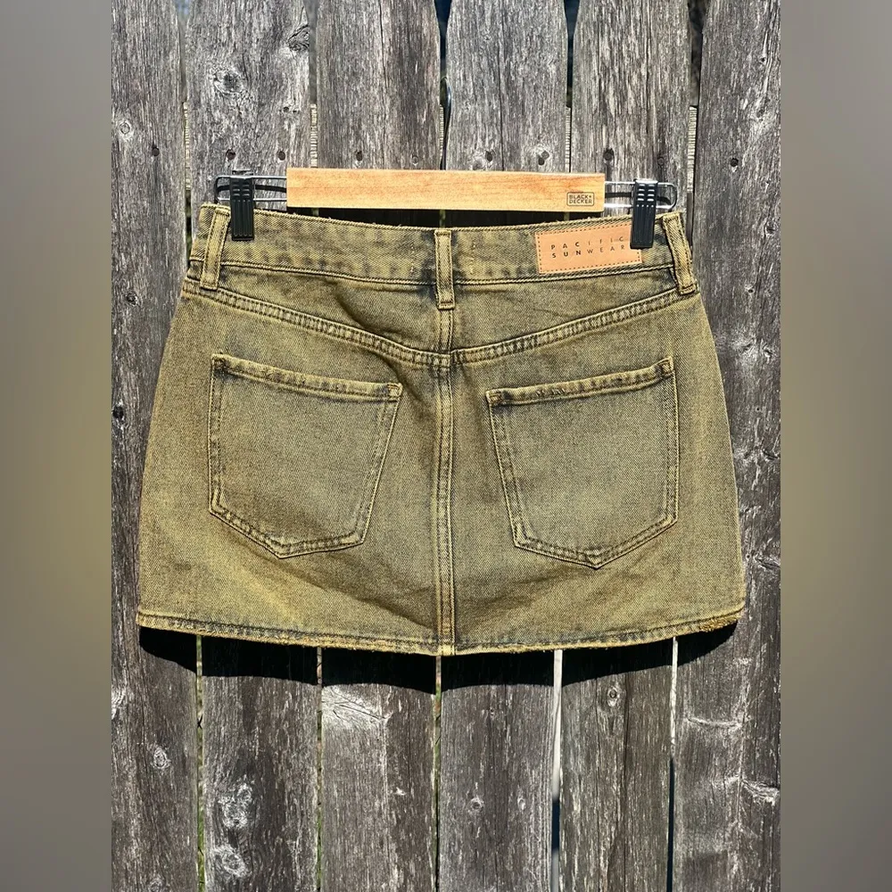 PacSun Tint Mid Rise Denim Micro Mini Skirt NWT - Image 10