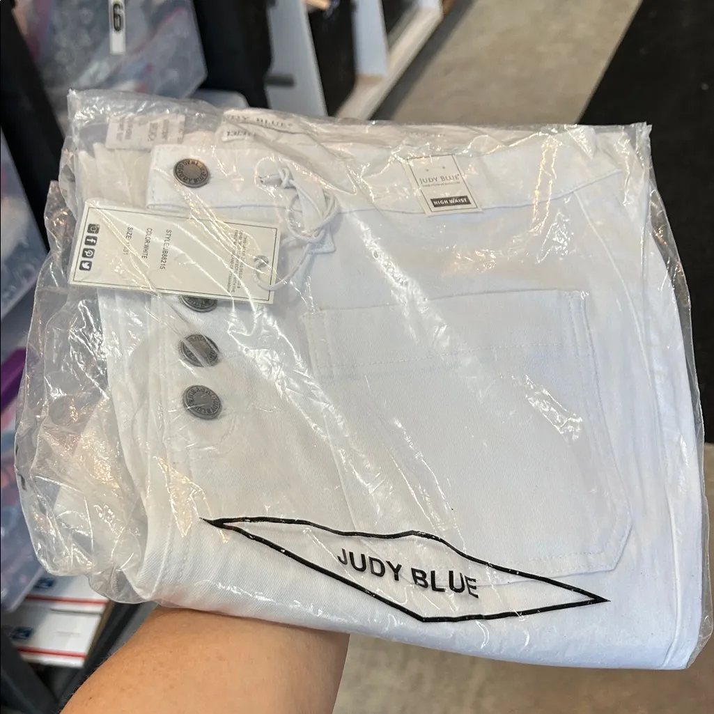 Judy Blue White Flare & Wide Leg Jeans Women’s Size 13/31 NWT - Image 12